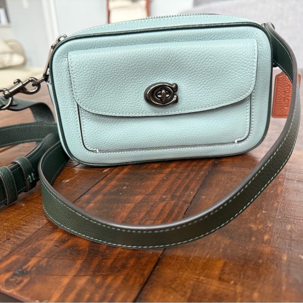 Authentic Coach Willow Camera Bag Leather Crossbody in color block- Sage
